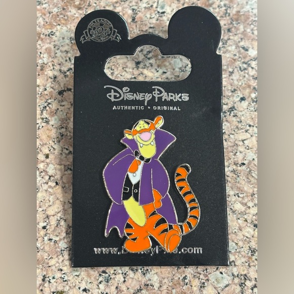 Disney Accessories - DISNEY PIN TIGGER AS A VAMPIRE HALLOWEEN 2022 NEW